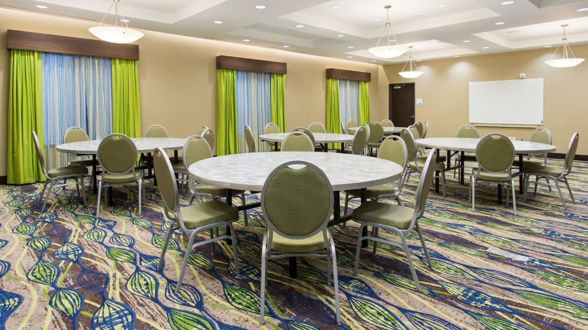Holiday Inn Express & Suites Midland South I-20 By Ihg Luaran gambar
